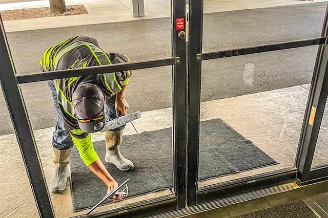 commercial window cleaners in Apache Junction
